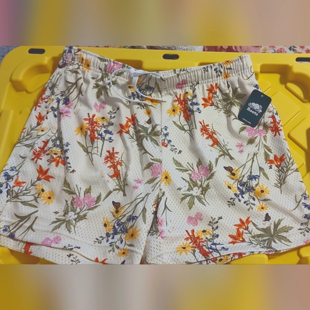 Roots NWT Floral Women's Athletic Mesh Shorts